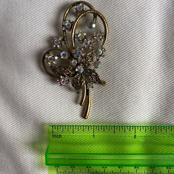 A B rhinestone brooch - Picture 3 of 3